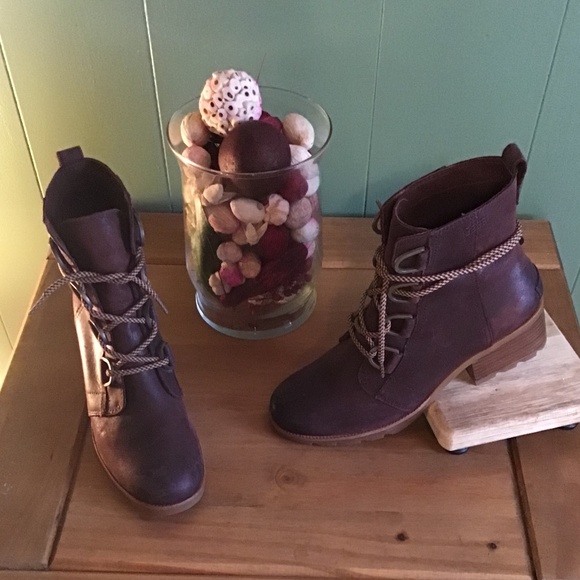 Sorrel Burgundy Lace up Ankle Boots- NWOB - Picture 1 of 16